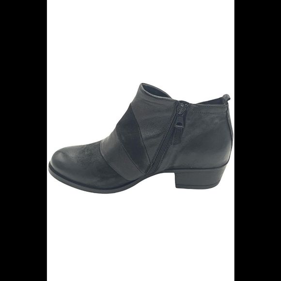 Miz Mooz Leather Cut-Out Ankle Boots Burlington Black - Wide - Picture 3 of 5